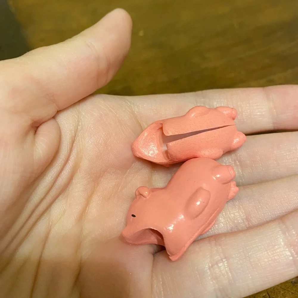 NWOT iPhone & Android Lightning Cable Protectors Animal Biters- piggy